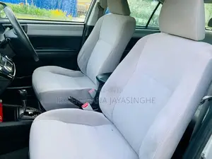 Toyota Axio 2013 Car (Used)