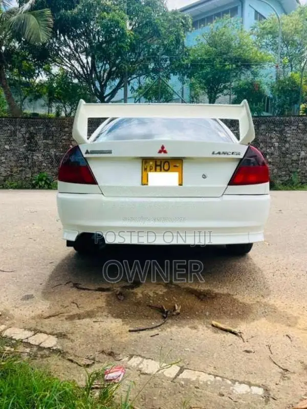 Mitsubishi Lancer CK1A 2000 Car (Used)