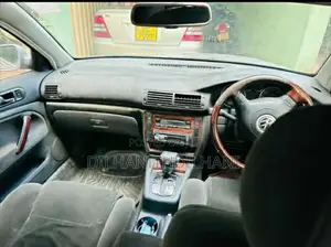 Volkswagen VolksWagon 2002 Car (Used)