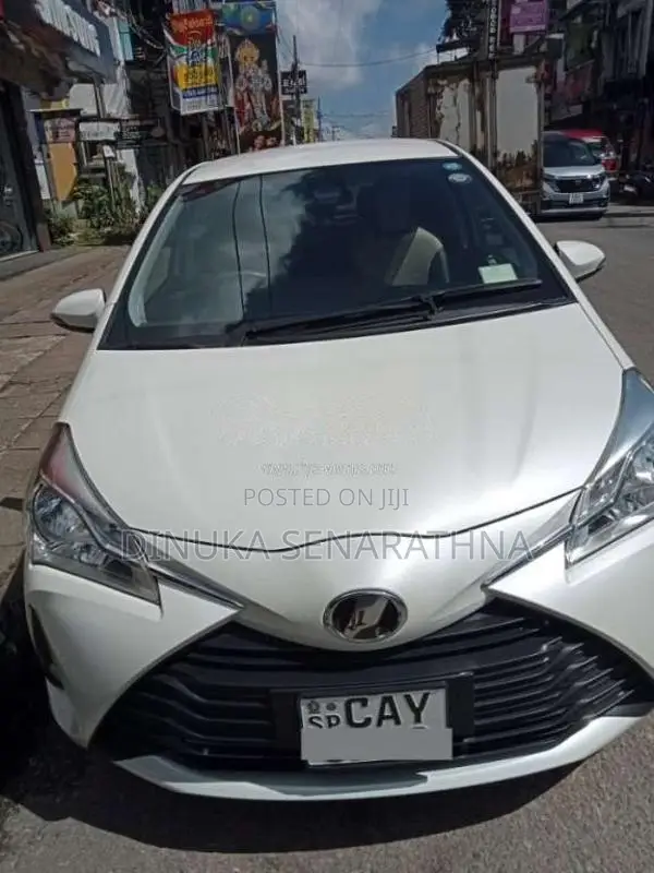 Toyota Vitz 2018 Car (Used)