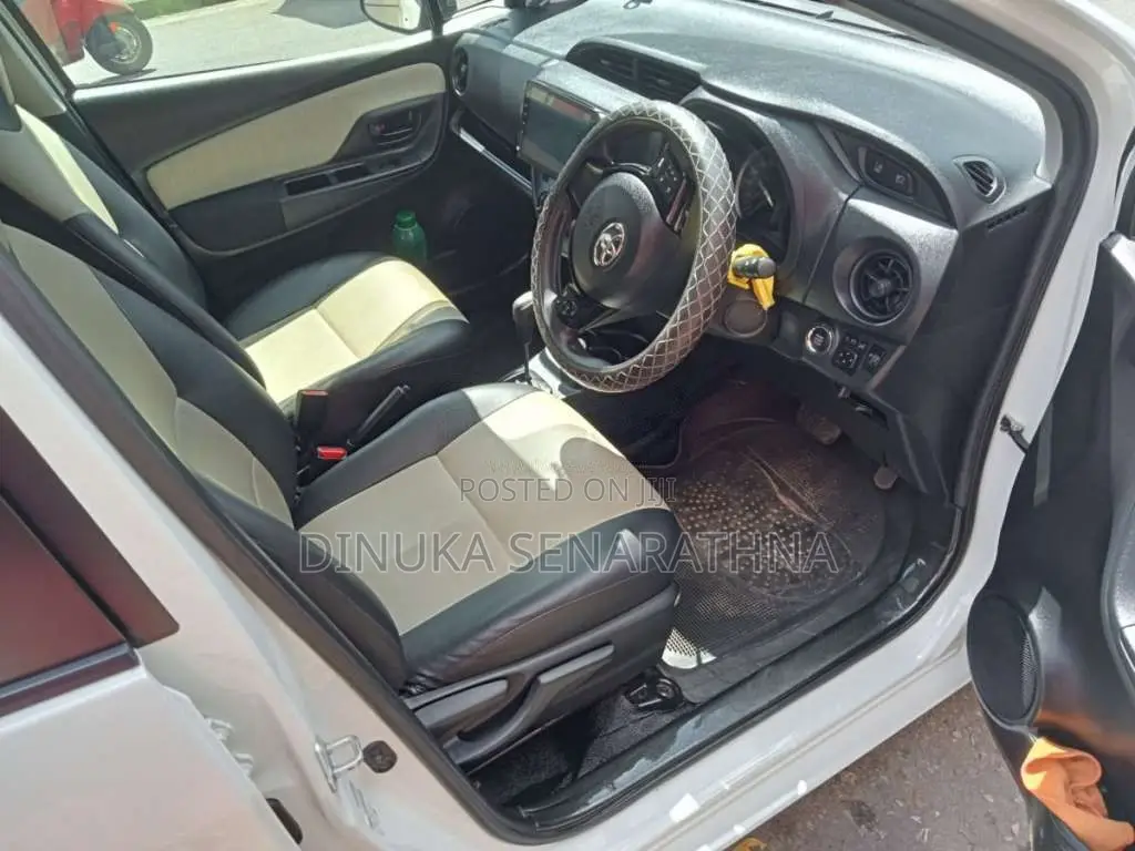 Toyota Vitz 2018 Car (Used)