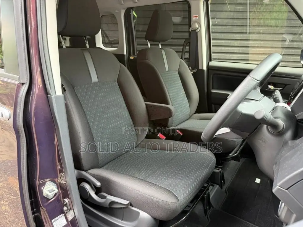 Toyota Roomy Custom G 2025 Car Brand New