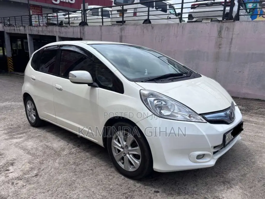 Honda Fit GP1 Navi Premium 2011 Car (Used)