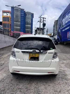 Honda Fit GP1 Navi Premium 2011 Car (Used)