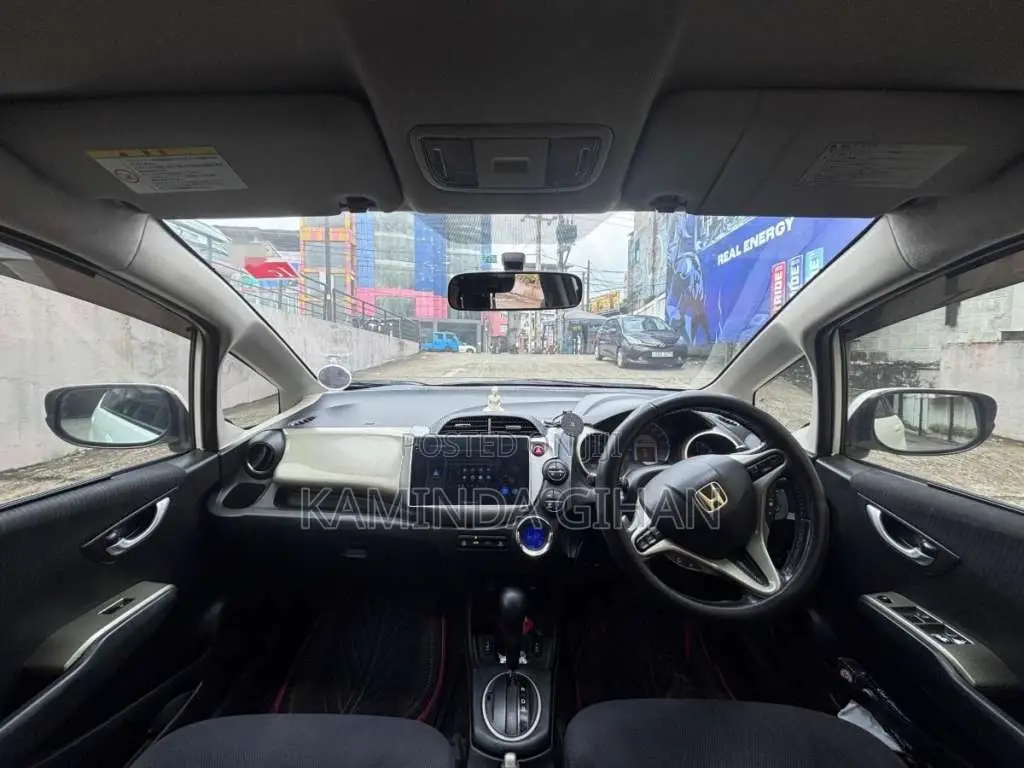 Honda Fit GP1 Navi Premium 2011 Car (Used)