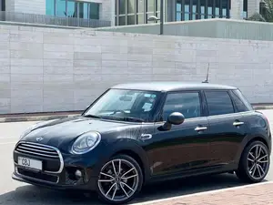 Mini Cooper 2017 Car (Used)
