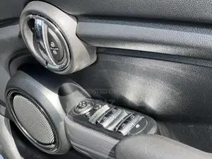 Mini Cooper 2017 Car (Used)