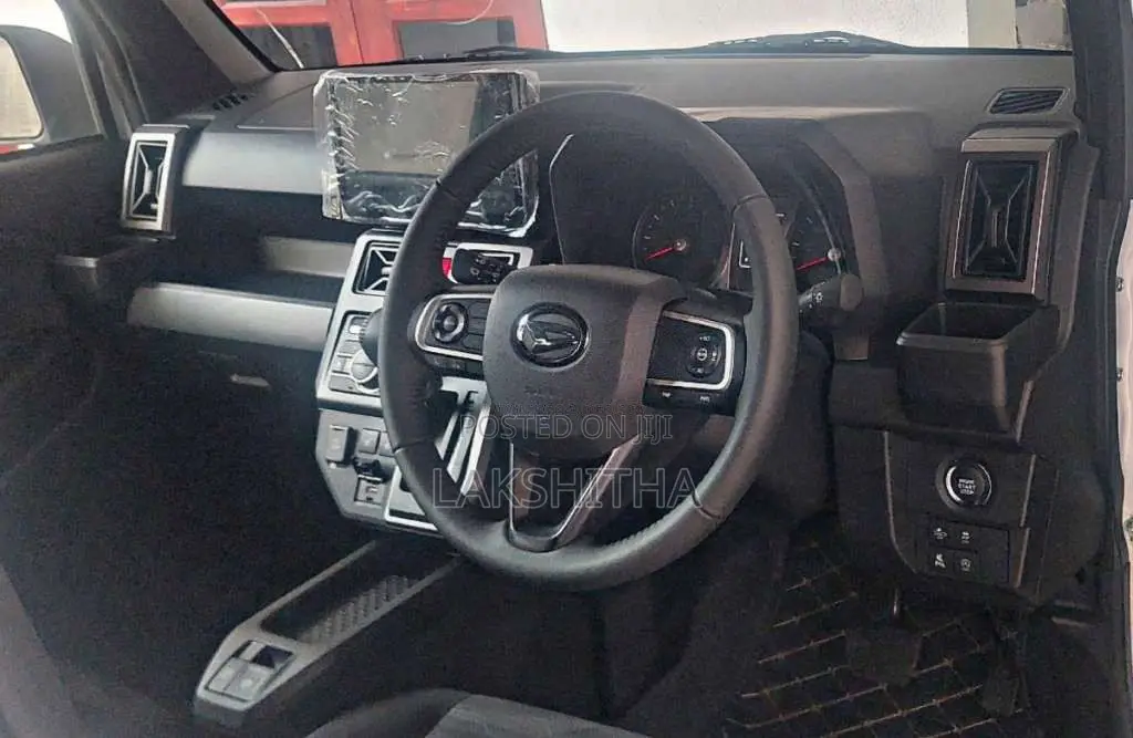 Daihatsu TAFT G CHROME VENTURE 2024 Car (Used)