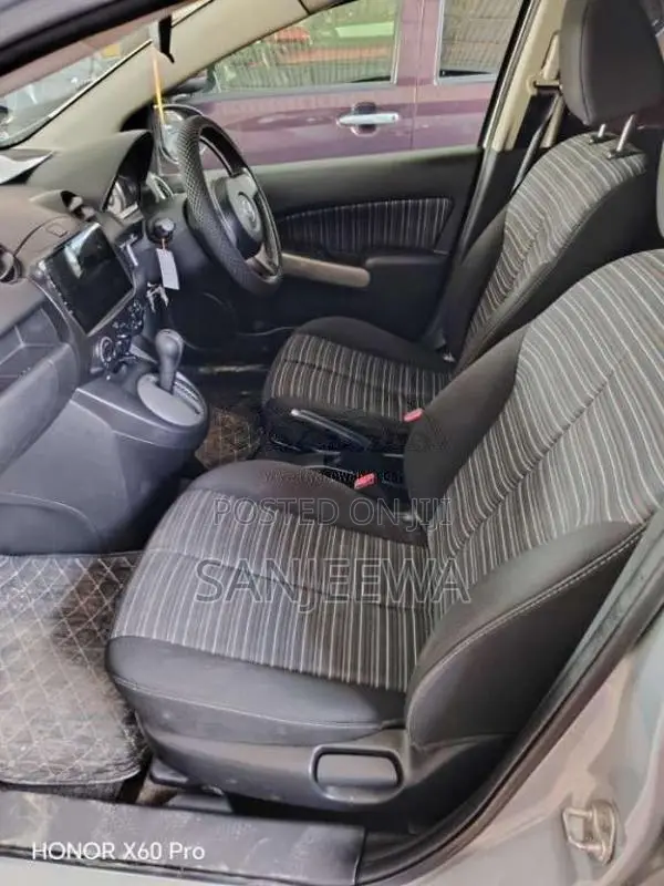 Mazda Demio 2009 Car (Used)