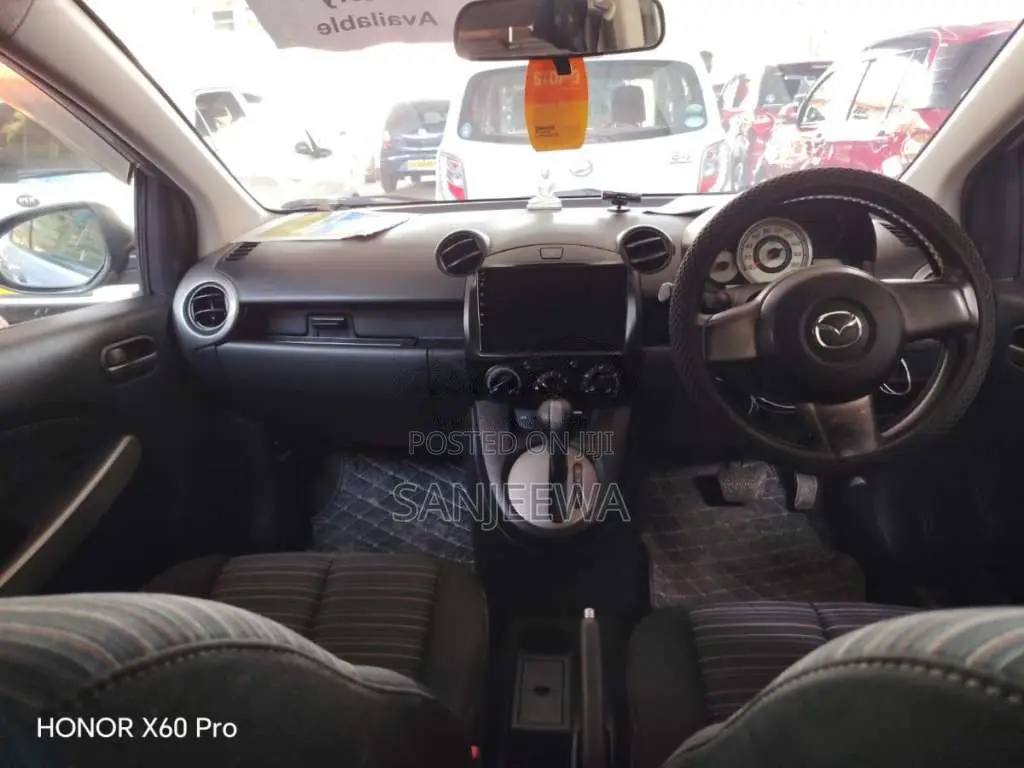 Mazda Demio 2009 Car (Used)