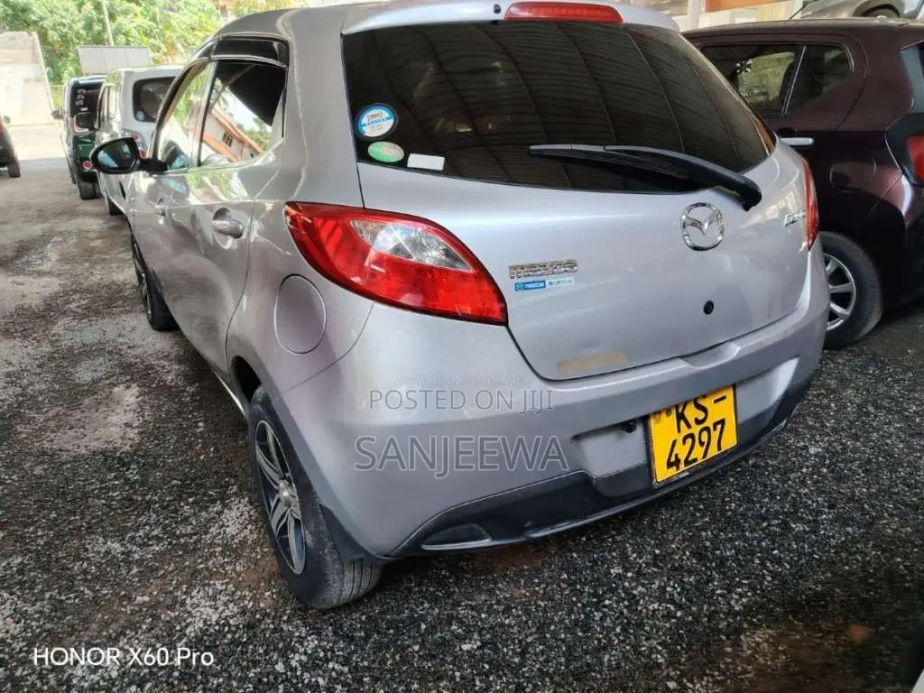 Mazda Demio 2009 Car (Used)