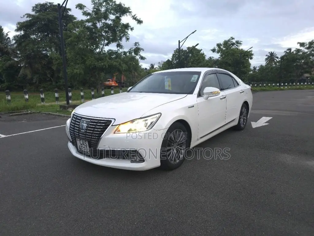 Toyota Crown Royal Saloon 2014 Car (Used)