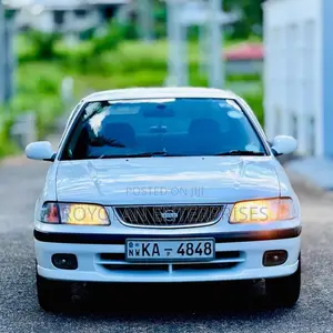 Nissan Sunny 2001 Car (Used)