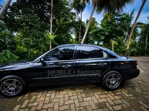 Hyundai Sonata 2000 Car (Used)