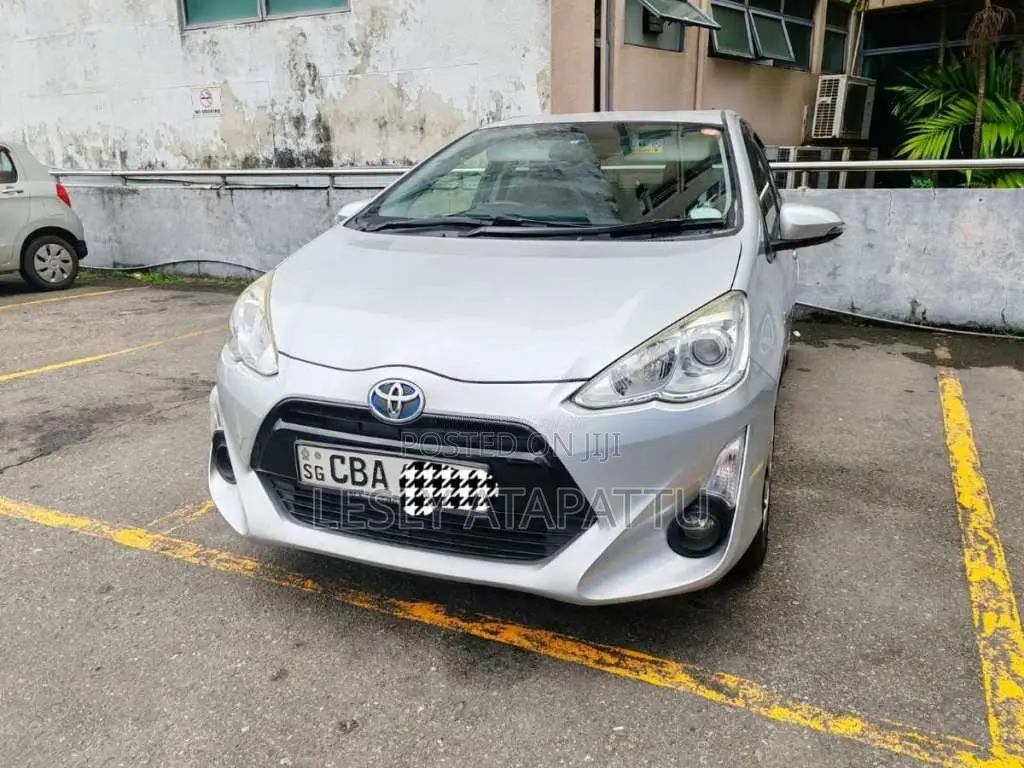 Toyota Aqua Urban 2015 Car (Used)