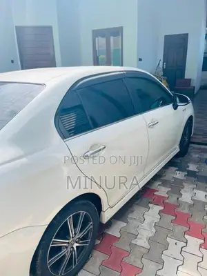 Toyota Axio 2017 Car (Used)