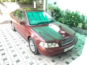 Volvo S40 2000 Car (Used)