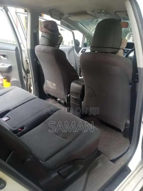 Toyota Prius Alpha CX 2013 Car (Used)