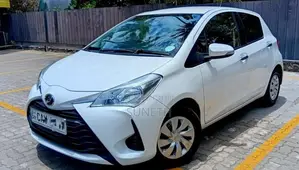Toyota Vitz 2018 Car (Used)