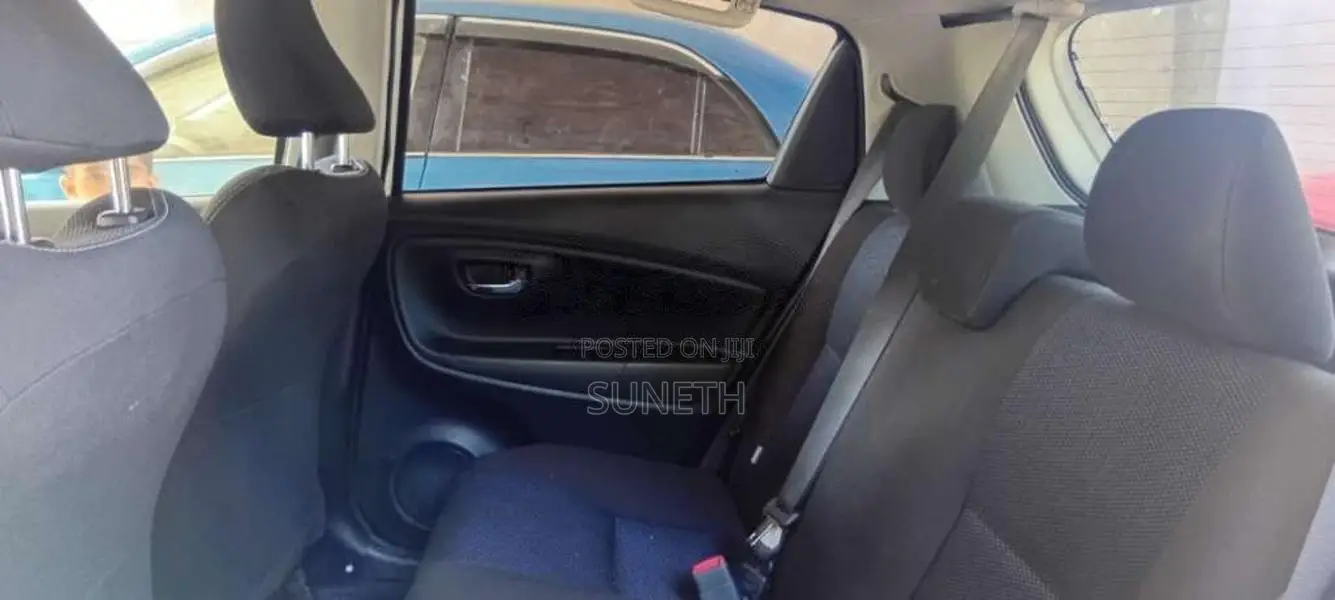 Toyota Vitz 2018 Car (Used)