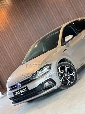 Volkswagen Polo 2018 Car (Used)
