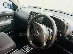 Chevrolet Cruze 2004 Car (Used)