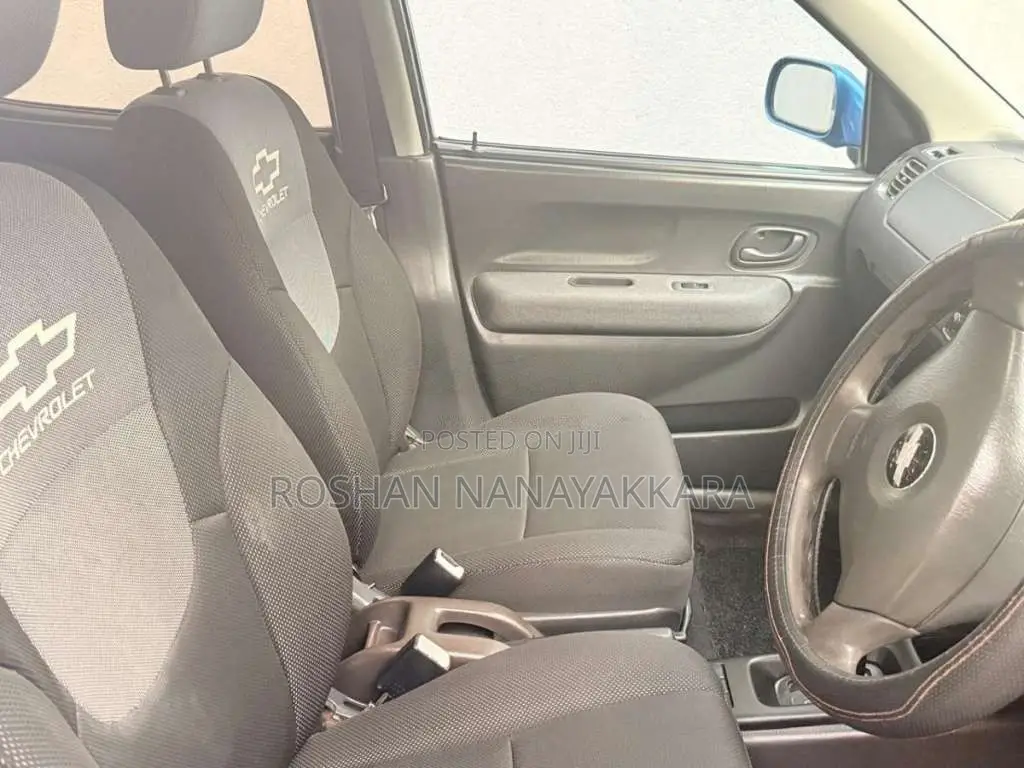 Chevrolet Cruze 2004 Car (Used)