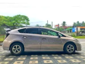 Toyota Prius 2013 Car (Used)