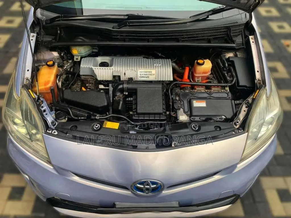 Toyota Prius 2013 Car (Used)