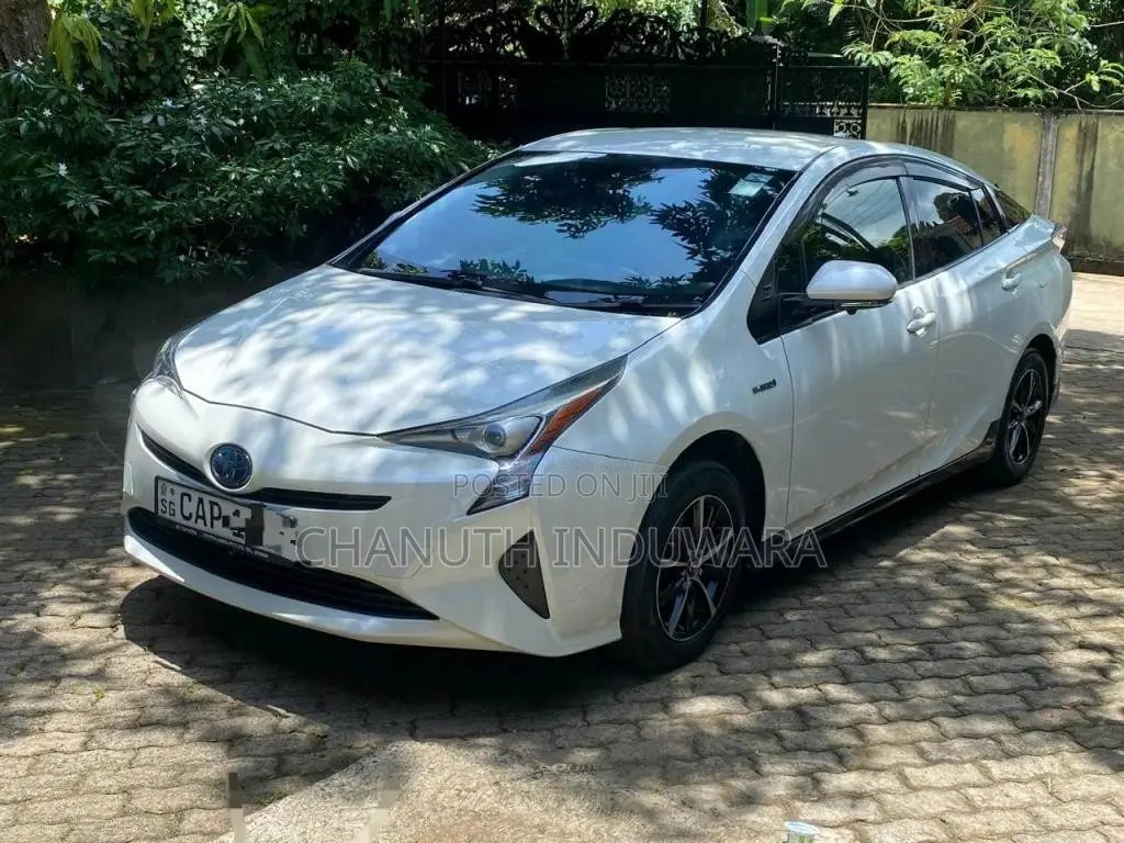 Toyota Prius 4th Gen 2016 Car (Used)