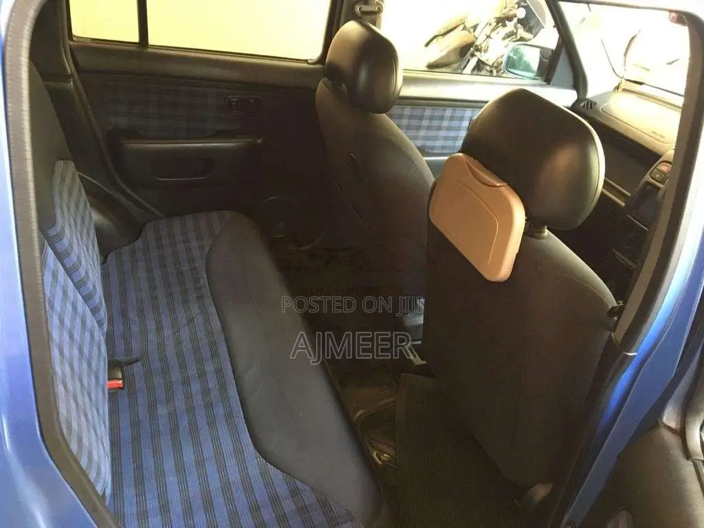 Nissan Cube 1999 Car (Used)