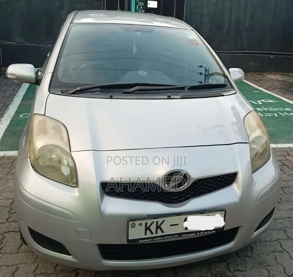 Toyota Vitz 2007 Car (Used)
