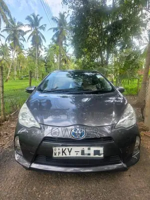 Toyota Aqua G Grade 2013 Car (Used)