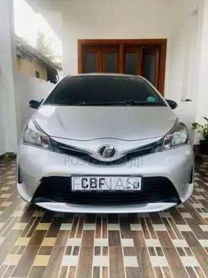 Toyota Vitz 2015 Car (Used)