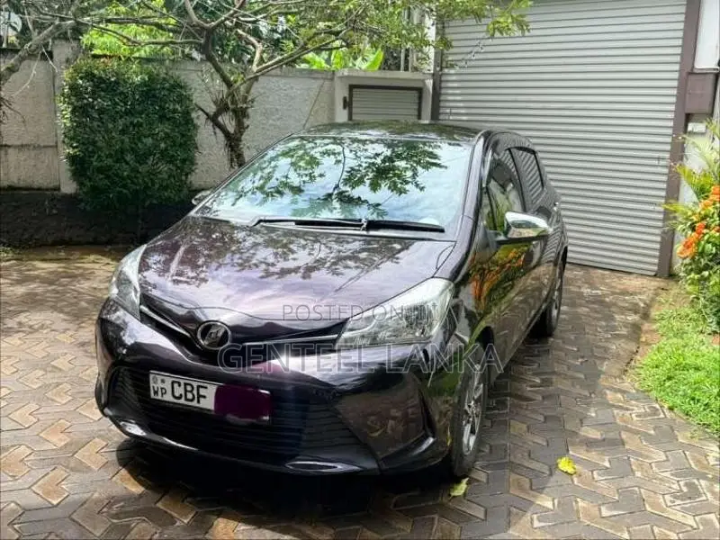 Toyota Vitz KSP130 JEWELA Safety 2016 Car (Used)