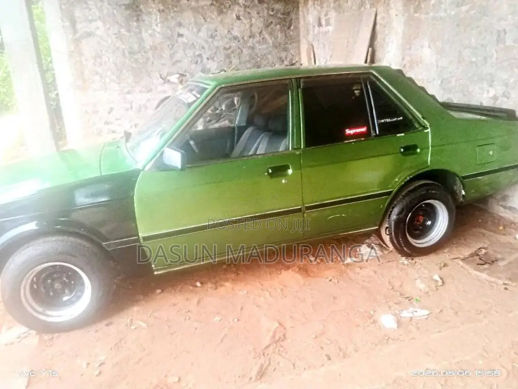 Mitsubishi Lancer Box 1980 Car (Used)