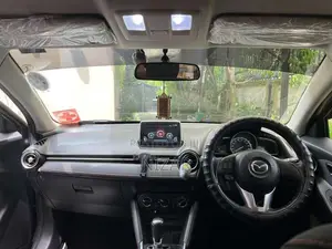 Mazda Mazda2SkyActive 2016 Car (Used)