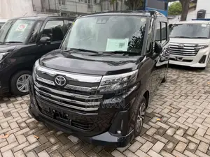 Toyota Roomy Custom G 2023 Car Unregistered (Recondition)