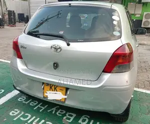 Toyota Vitz 2007 Car (Used)