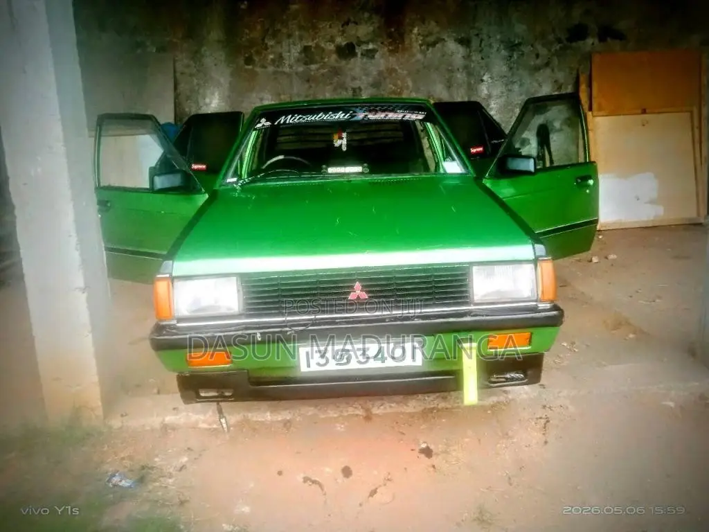 Mitsubishi Lancer Box 1980 Car (Used)