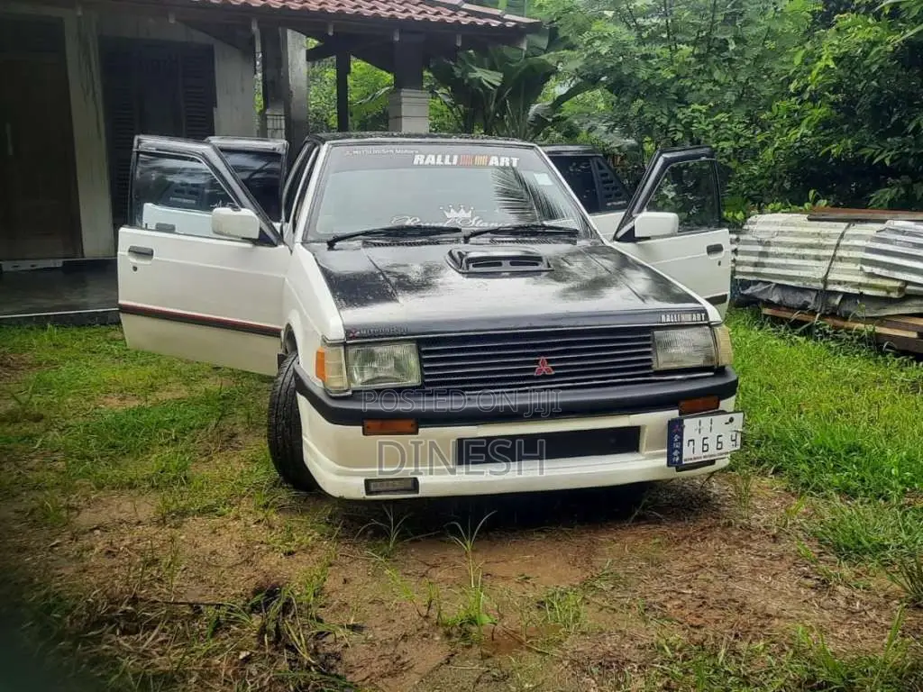 Mitsubishi Lancer Box 1981 Car (Used)