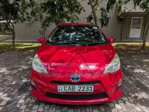 Toyota Aqua 2013 Car (Used)