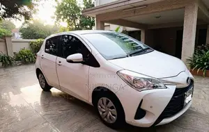 Toyota Vitz 2019 Car (Used)