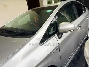 Toyota Prius 2010 Car (Used)