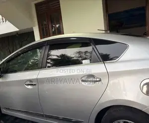 Toyota Prius 2010 Car (Used)