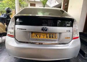Toyota Prius 2010 Car (Used)