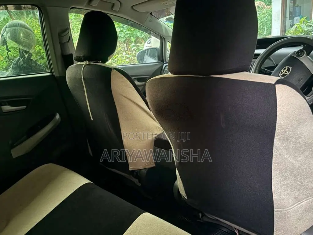 Toyota Prius 2010 Car (Used)