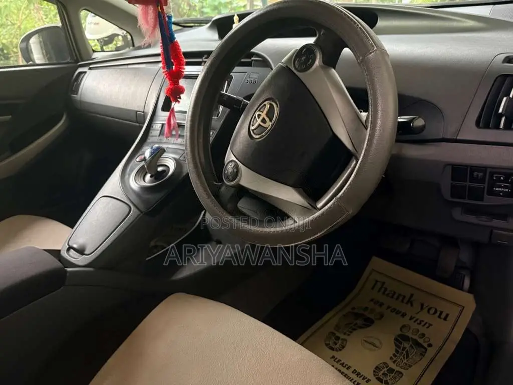 Toyota Prius 2010 Car (Used)