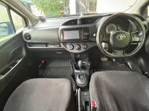 Toyota Vitz 2017 Car (Used)