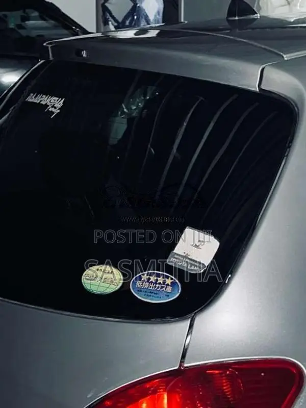 Toyota Vitz 2010 Car (Used)